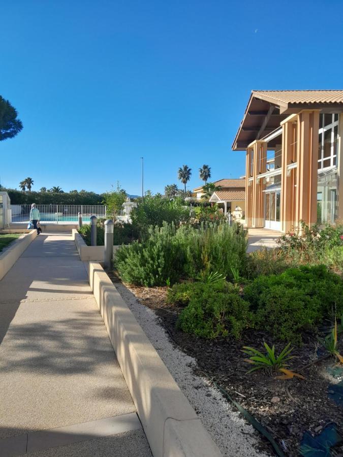 Port Frejus Thalasso Base Nature Apartamento Exterior foto